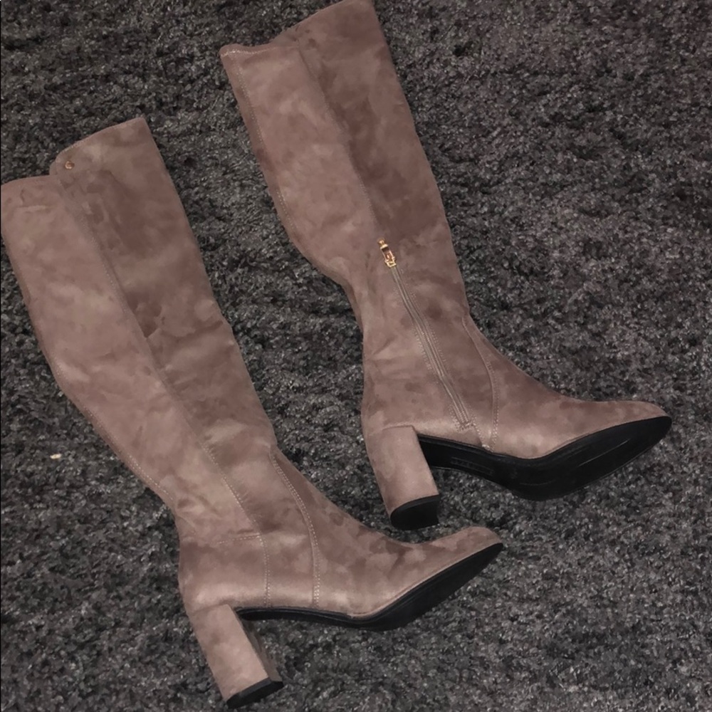 🔥LIZ CLAIRBORNE LEYLA OVER THE KNEE BOOTS NWT - Picture 3 of 5